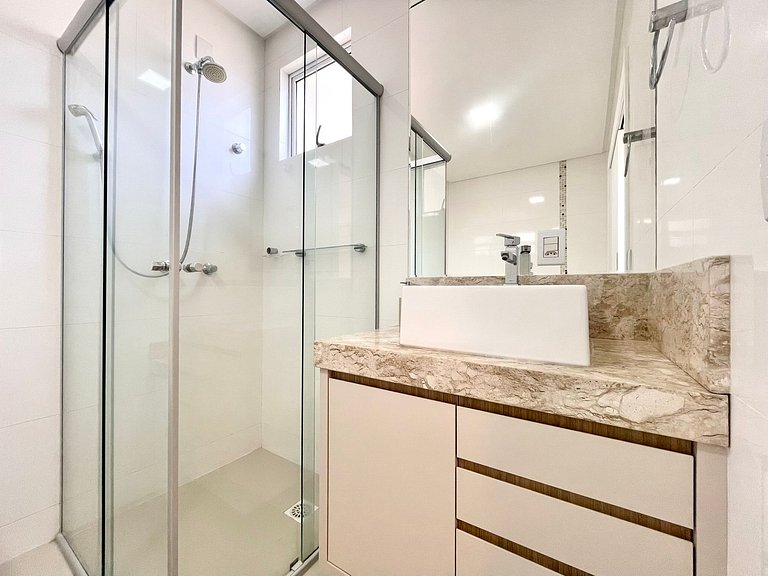 Angelo Gessele - Aluguel Temporada em Itapema Apto 3 Suítes