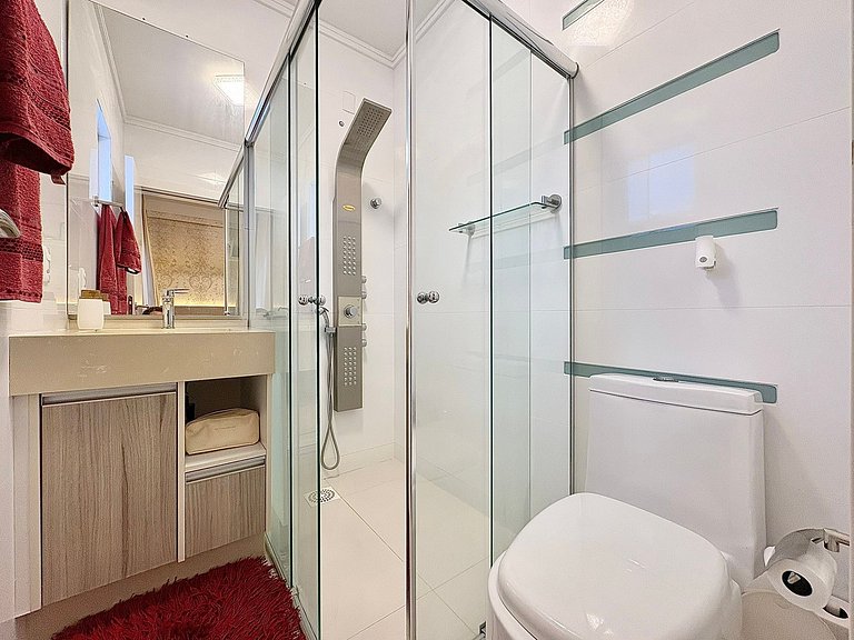 Meia Praia Itapema Rua 247 Pé na Areia 4 Suítes AT008