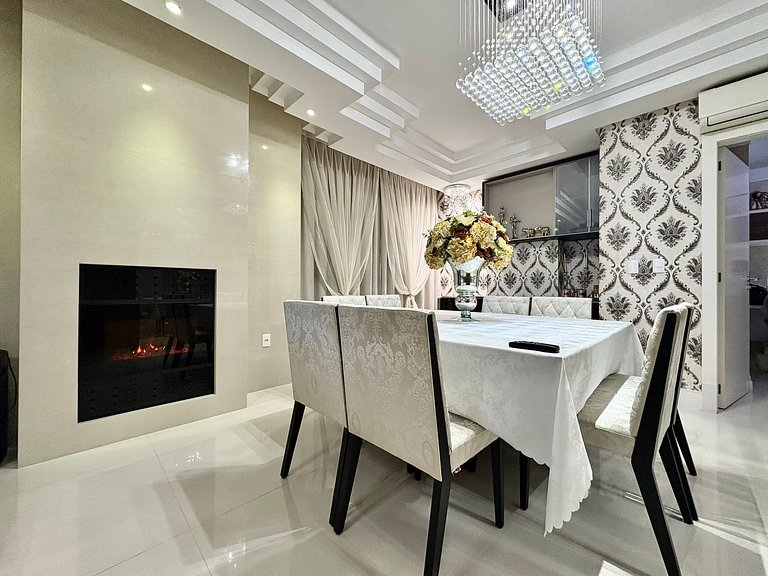 Meia Praia Itapema Pé na Areia 4 Suítes