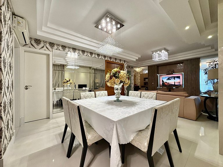 Meia Praia Itapema Pé na Areia 4 Suítes