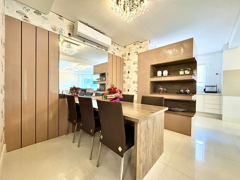 Meia Praia Itapema Pé na Areia 4 Suítes