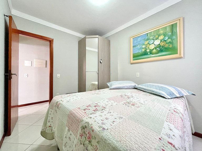 Apartamento Temporada Meia Praia 2 Quartos Próximo Mar