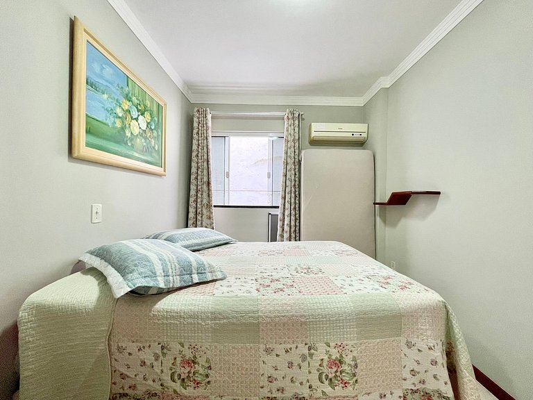 Apartamento Temporada Meia Praia 2 Quartos Próximo Mar