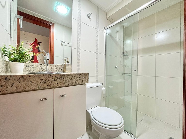 Apartamento Temporada Meia Praia 2 Quartos Próximo Mar