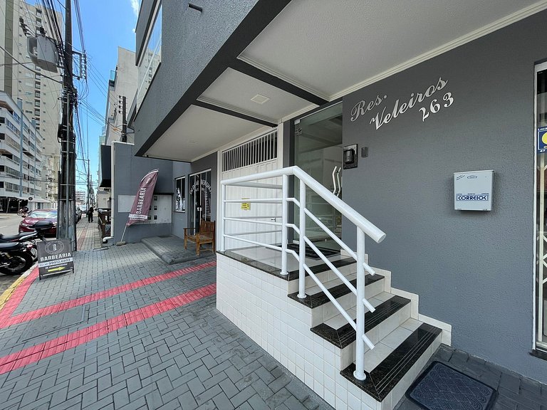 Apartamento Temporada Meia Praia 2 Quartos Próximo Mar