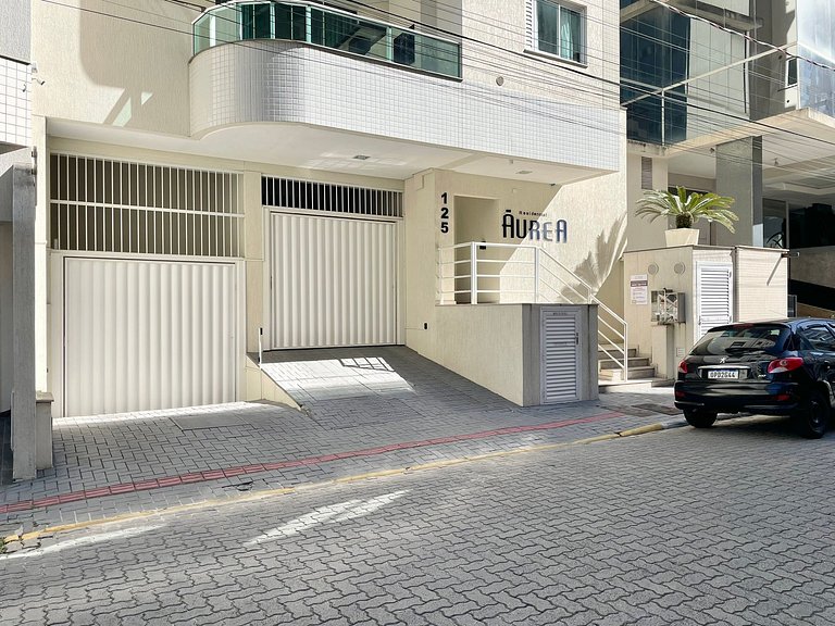 Aluguel Verão Quadra Mar 3 Suítes Itapema Meia Praia Rua 271