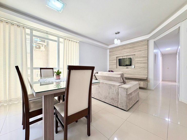 Aluguel Temporada Quadra Mar 3 suite em Meia Praia Itapema