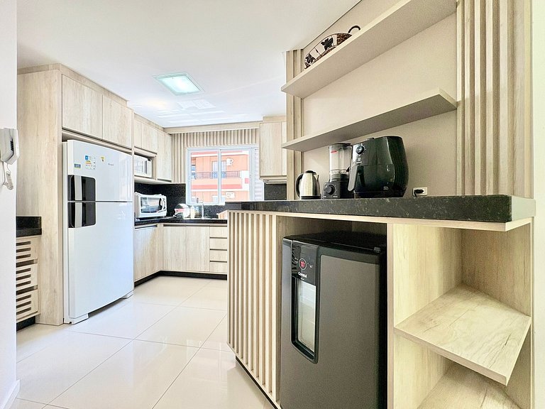 Aluguel Temporada Quadra Mar 3 suite em Meia Praia Itapema