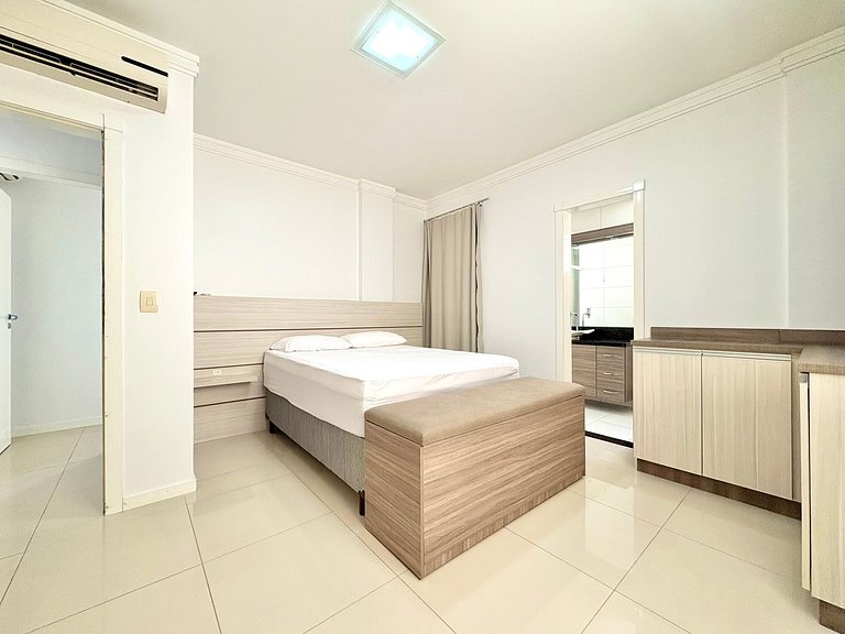 Aluguel Temporada Quadra Mar 3 suite em Meia Praia Itapema