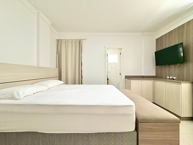 Aluguel Temporada Quadra Mar 3 suite em Meia Praia Itapema