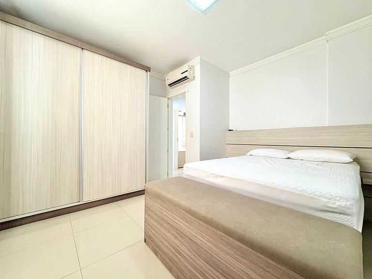 Aluguel Temporada Quadra Mar 3 suite em Meia Praia Itapema