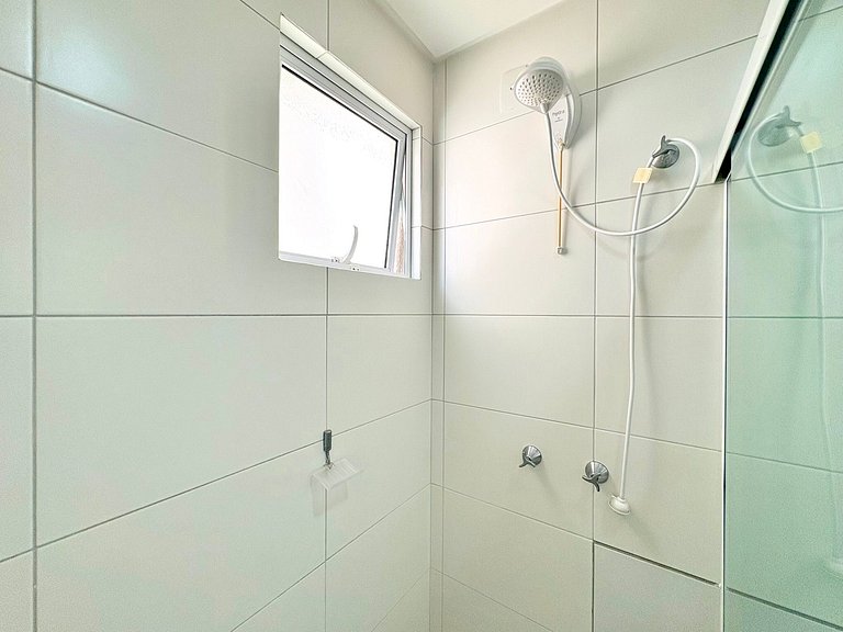 Aluguel Temporada Quadra Mar 3 suite em Meia Praia Itapema