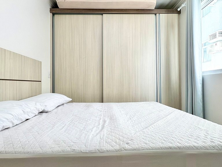 Aluguel Temporada Quadra Mar 3 suite em Meia Praia Itapema