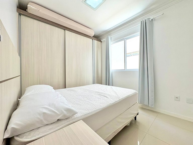 Aluguel Temporada Quadra Mar 3 suite em Meia Praia Itapema