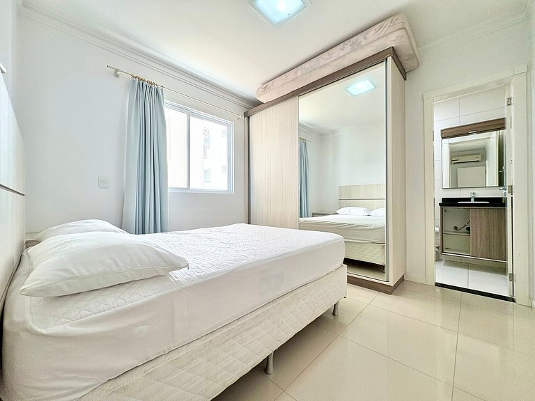 Aluguel Temporada Quadra Mar 3 suite em Meia Praia Itapema