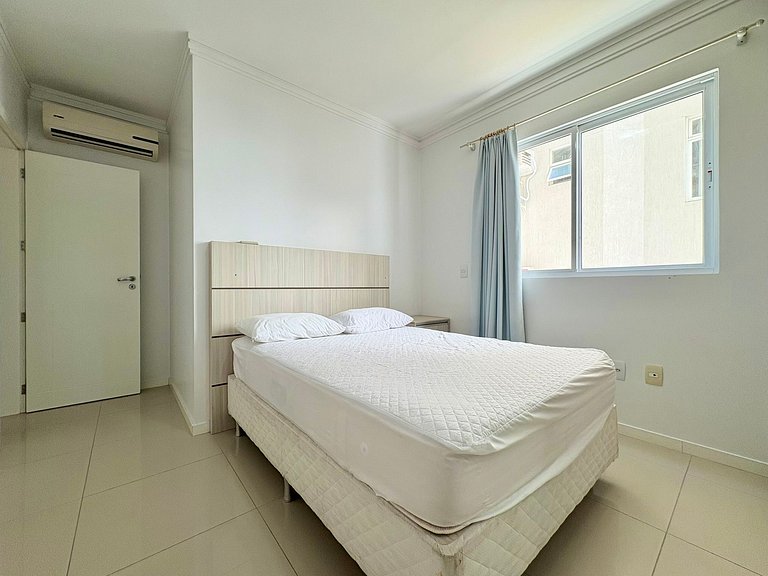 Aluguel Temporada Quadra Mar 3 suite em Meia Praia Itapema