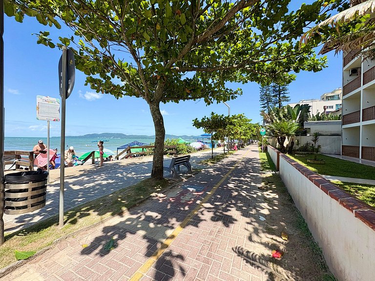 Aluguel Temporada Quadra Mar 3 suite em Meia Praia Itapema